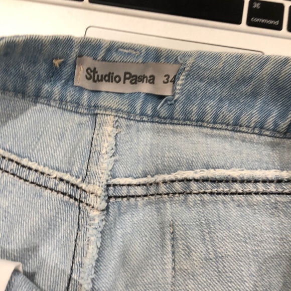 Shorts in size 2! - Picture 2 of 3